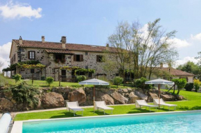 Girasole Cottage overlooking the Orcia valley in Tuscany